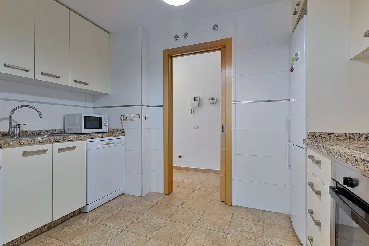 1963fe1f-8088-48e2-a253-330c60f6de48