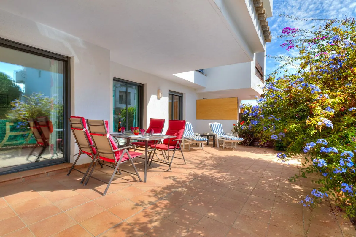 b6dd5111-ce03-4d39-b4e2-0e6aecc8de40