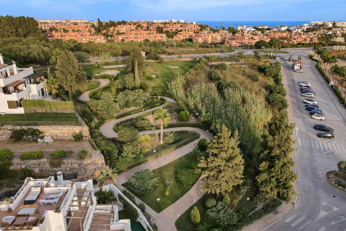 eaa9c314-5c62-466a-bfaf-c3007cbb2697