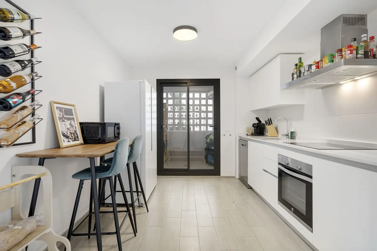 48eea6f9-634f-4803-8f79-4a9af8c4233f