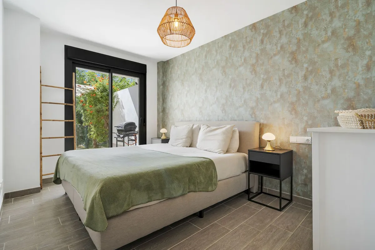 d9d8f846-257f-4bc0-8fba-013bbdce7ddd