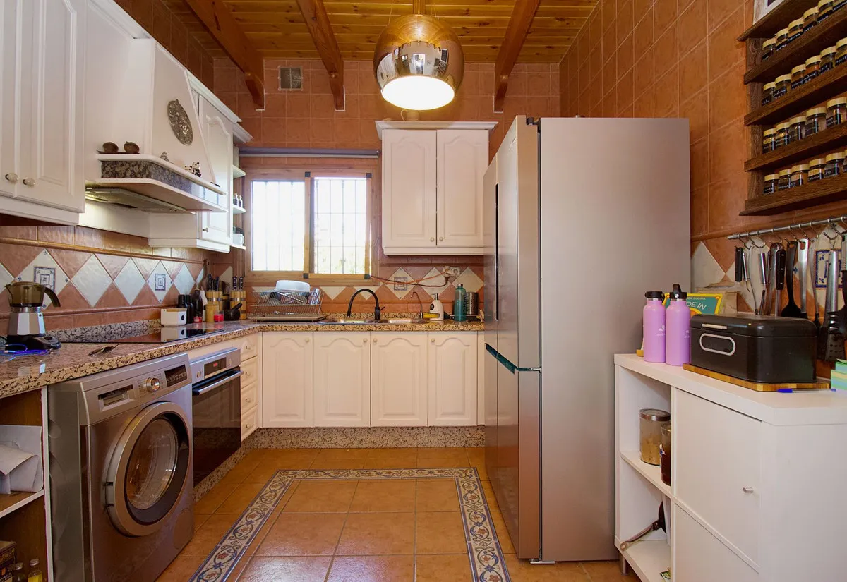 0266f0bb-5c8e-40b7-a567-bed6428ba7d3