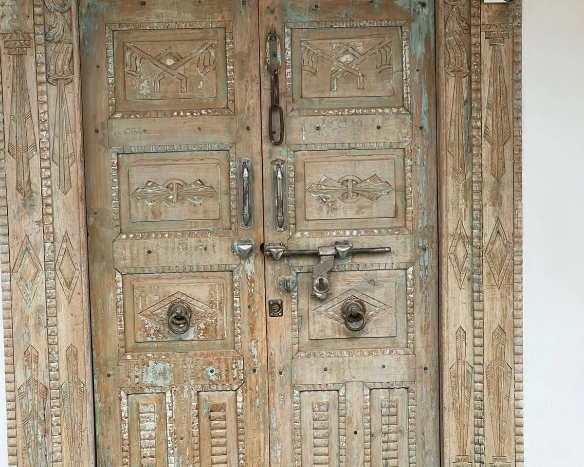 9228a9a2-d0b5-4a41-b1d0-a575fcaa3649