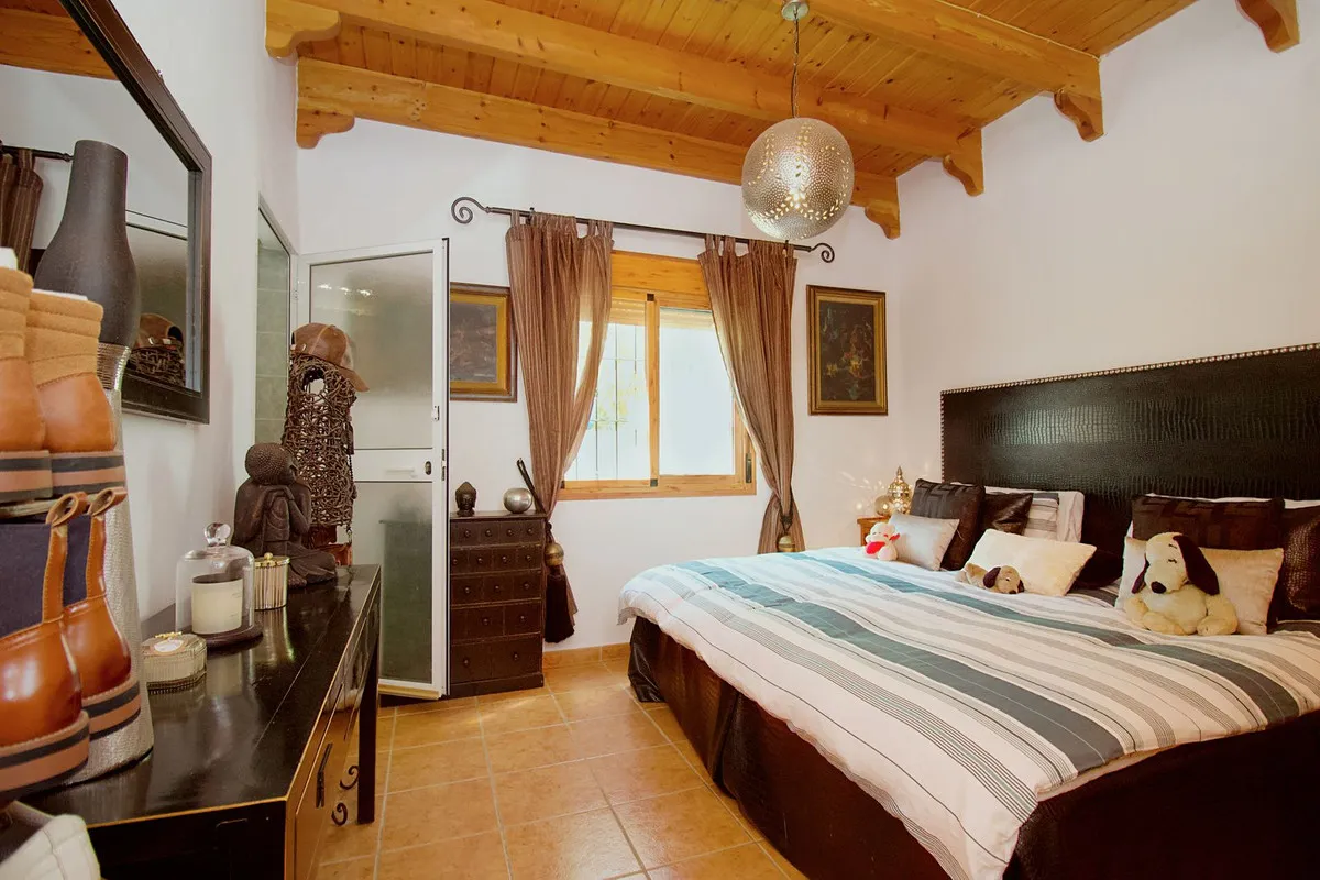 c00c18d2-22a5-4232-b98f-fd31548c3a6c