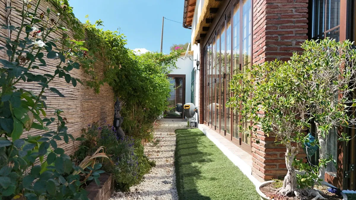 f3716833-8fed-44f9-9be3-47ea6e8fb721