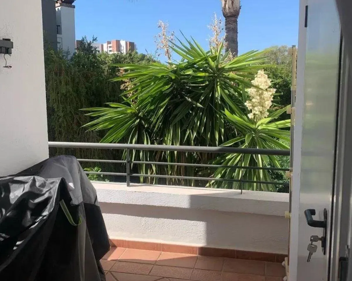 5ff406d2-cf93-431e-92b7-fa83a09b1bb3