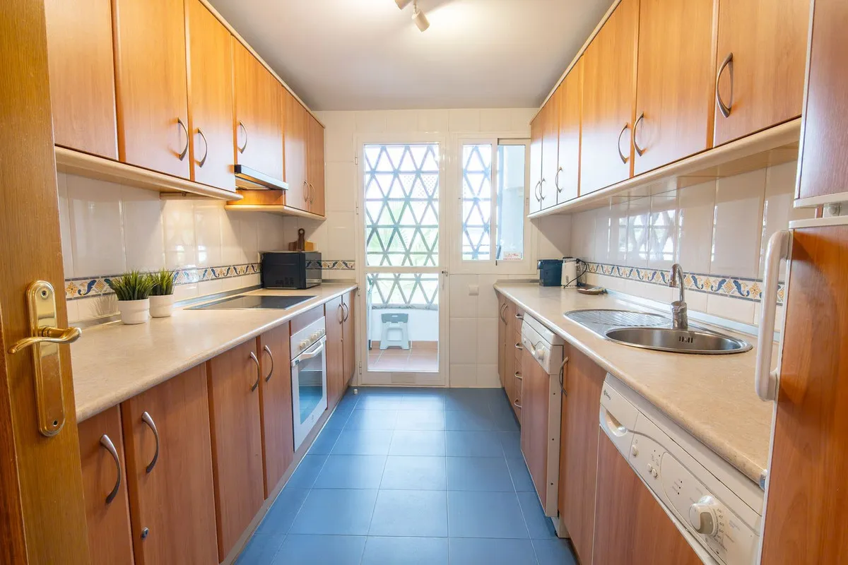 1672b977-5f34-4d67-a149-b96a0114ea7b