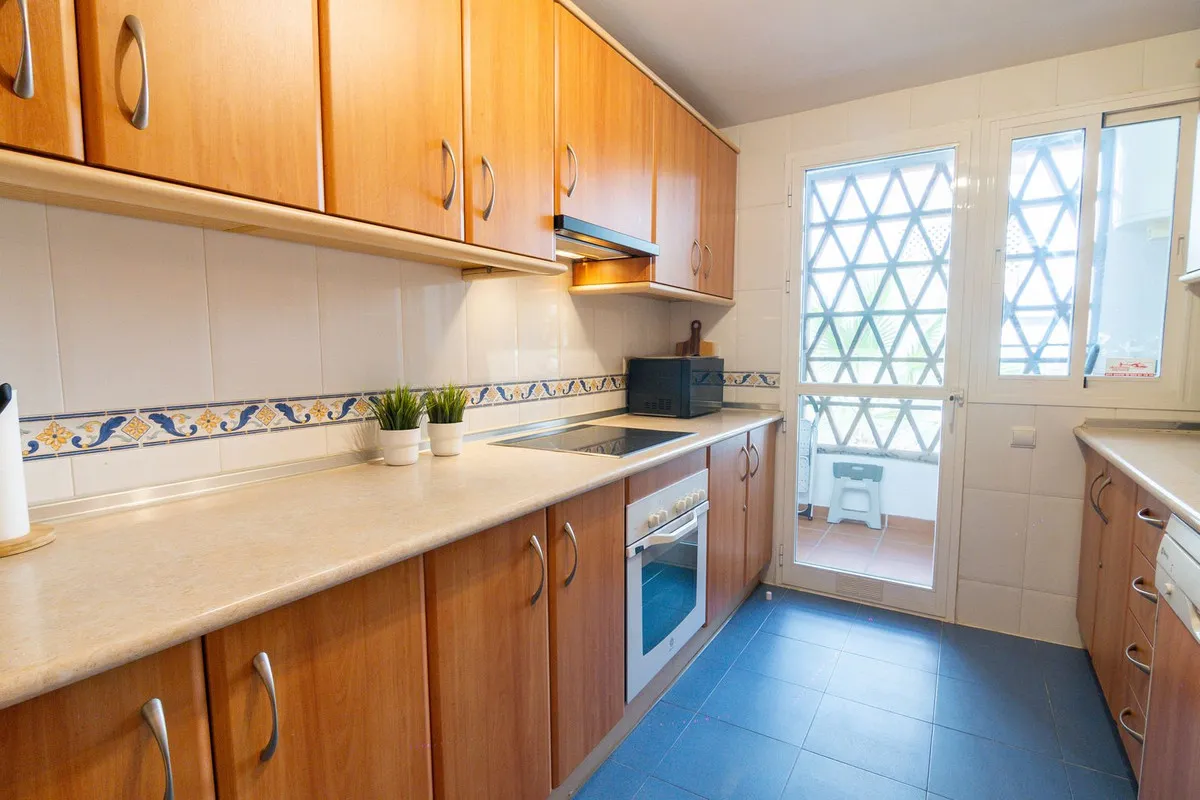 60e0b1cf-8f50-482c-9a2c-e4271f1b17ab