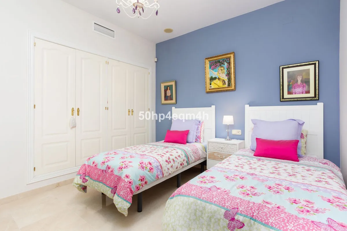 aa593129-e9ba-45c0-810f-7372b172fd17