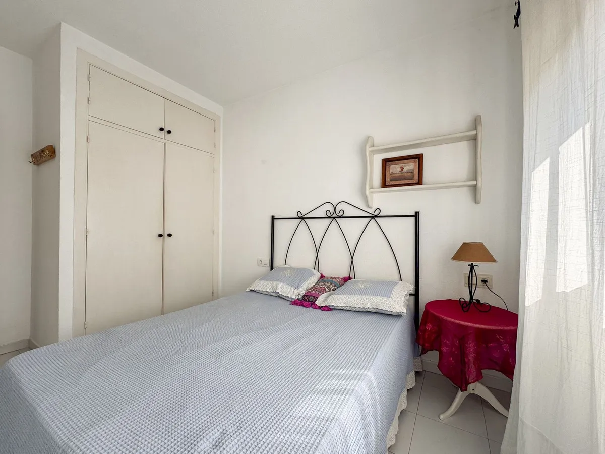 f5d1c6b9-0c95-4421-92dc-c5acbf2786f5