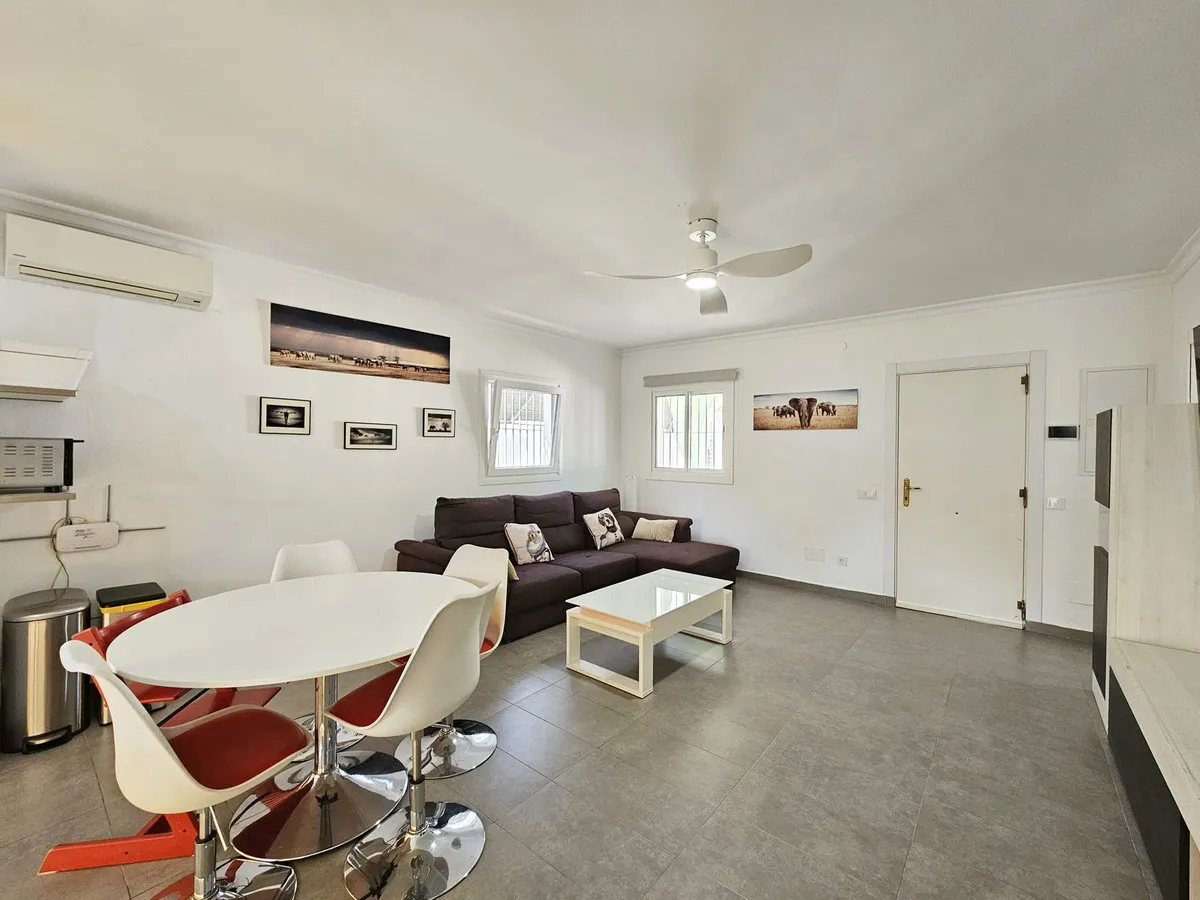 761b81a1-b228-408c-a422-75106cc1857c