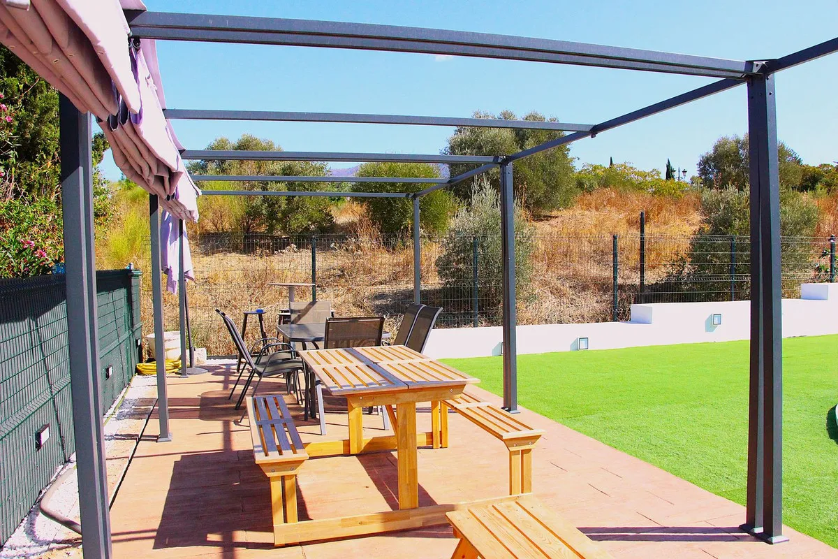 cd4415fc-aeb0-46e7-a63c-a4b30afd9cd5