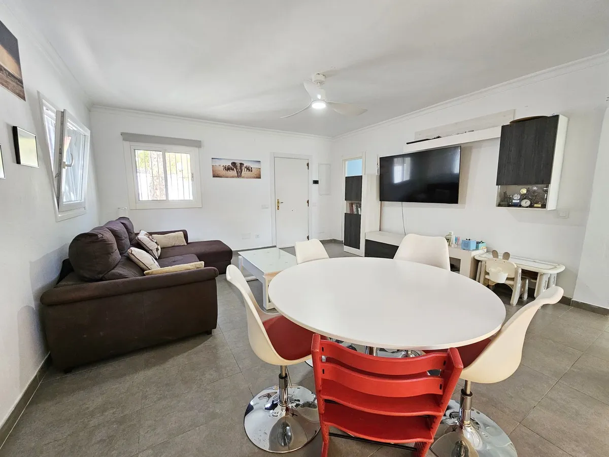 ffe4b3b3-b58a-45de-878b-efaf77cf9242