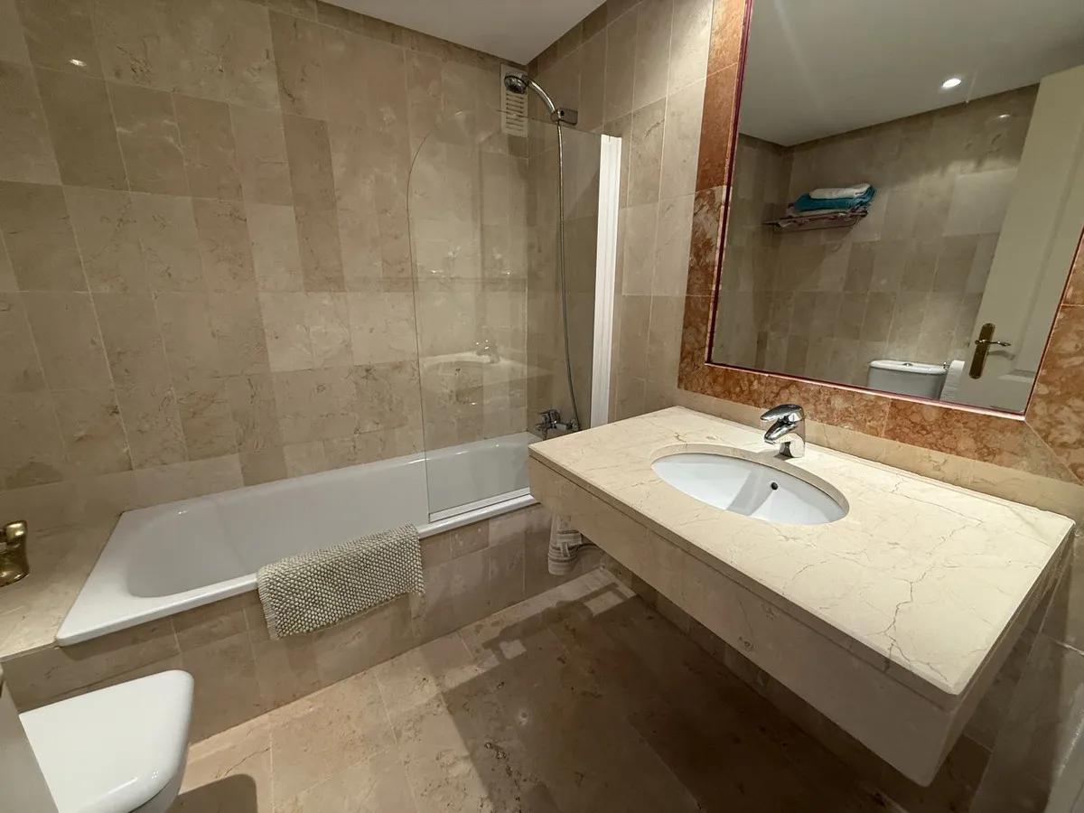 94d1fc8a-89df-4abc-aeb2-5907ab85d7af