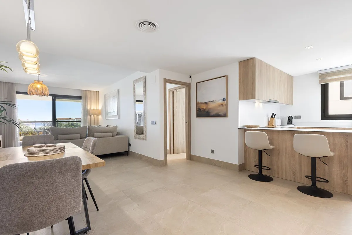 05e3bcfe-b8a7-4ab6-8f5c-6eaa6560ac29