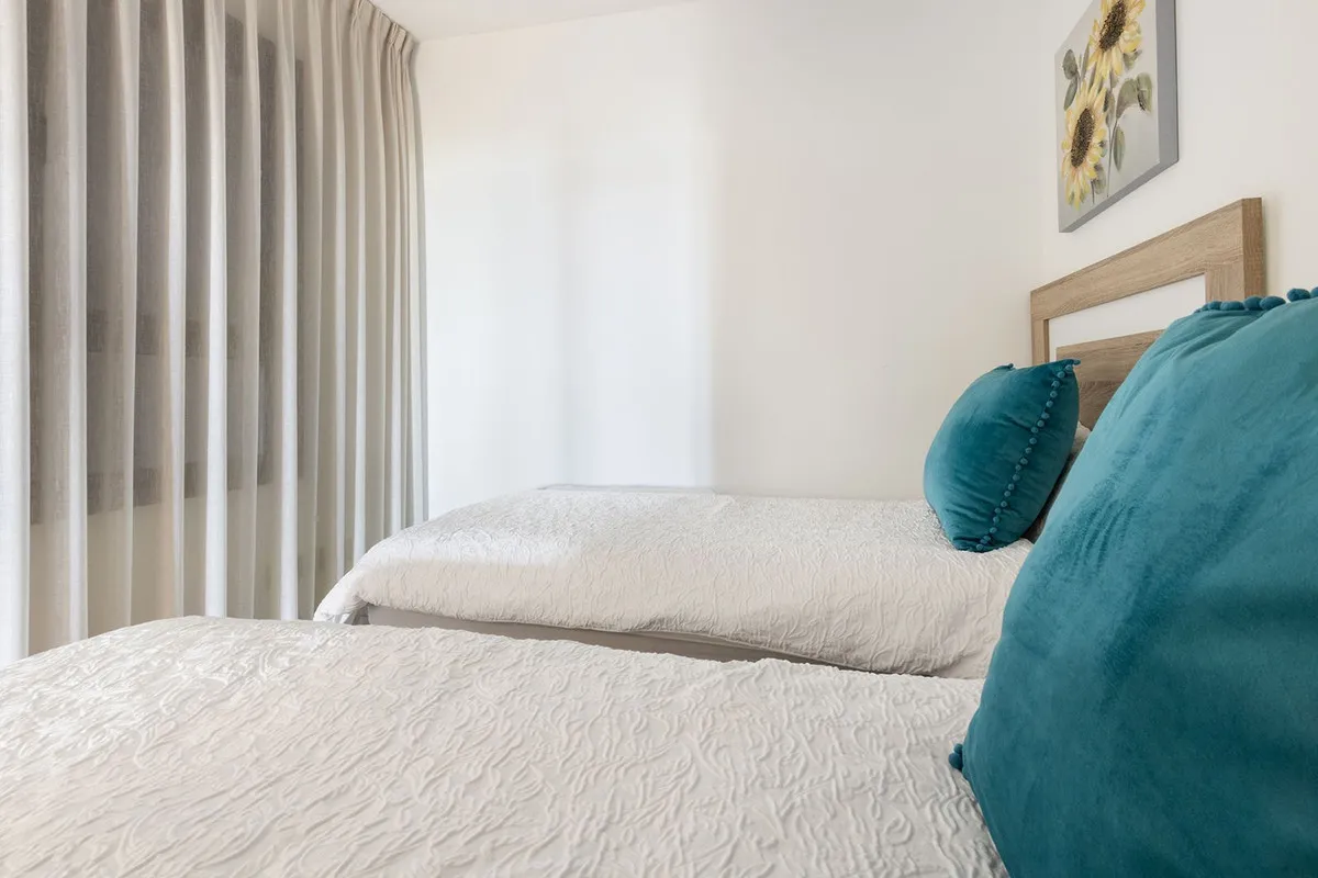 7fba4dcc-76c7-4a5f-b72c-43bcabe67759