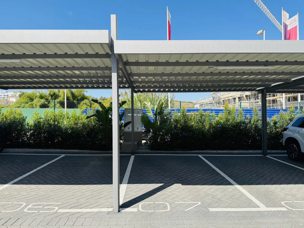 bfb47086-b933-4726-8773-ecb362b56641