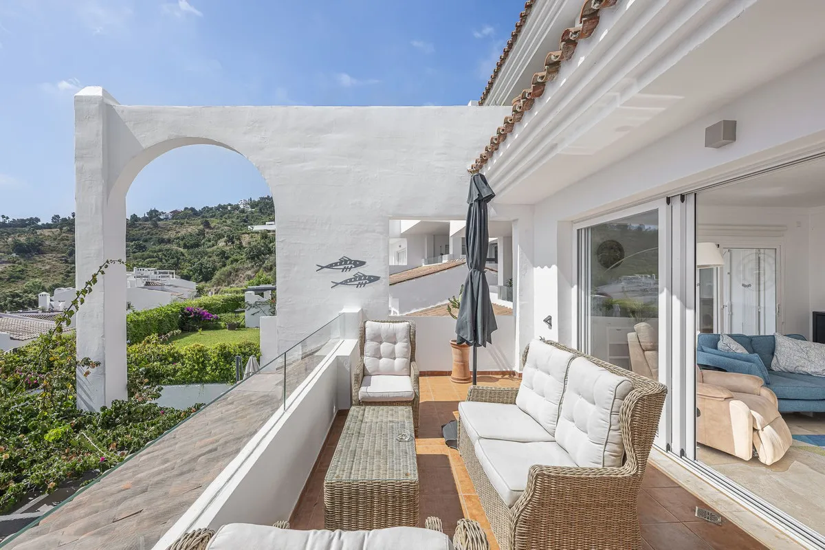 077585ca-fec0-4f35-8c1f-152825c7caa9