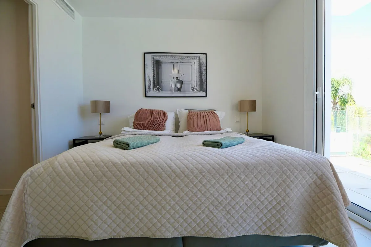 a5d78947-7cd6-4303-a272-3298985696b6