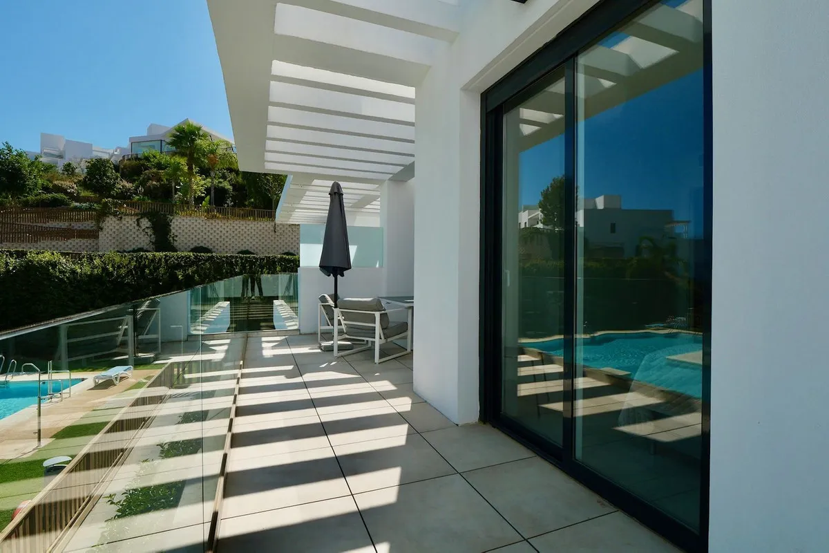 ad33306d-2ad4-4aa4-8678-a9fd978a2e8a