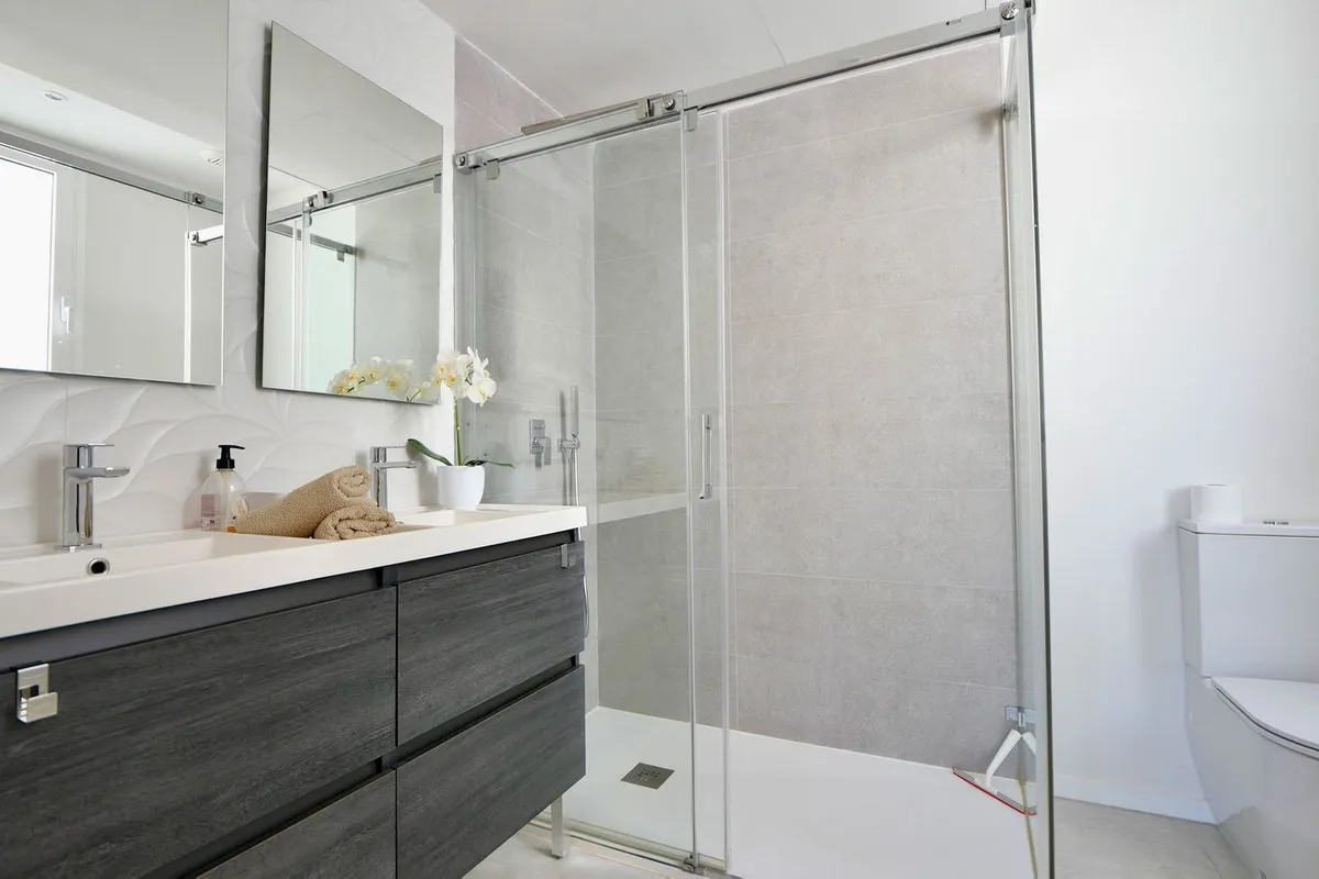 d69407c8-1d3f-4745-a20e-227d428cb5de