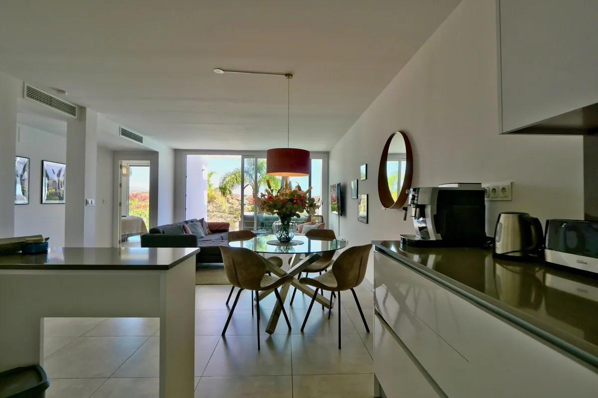 f9f74f37-2421-434d-ac7c-f2bb063212d0