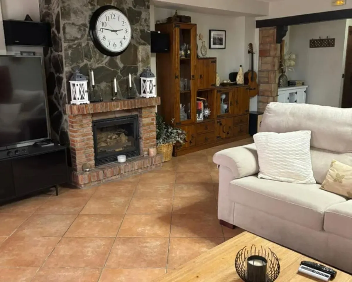 2fb268ef-be33-4e47-83e5-cfa2c82d2ae8