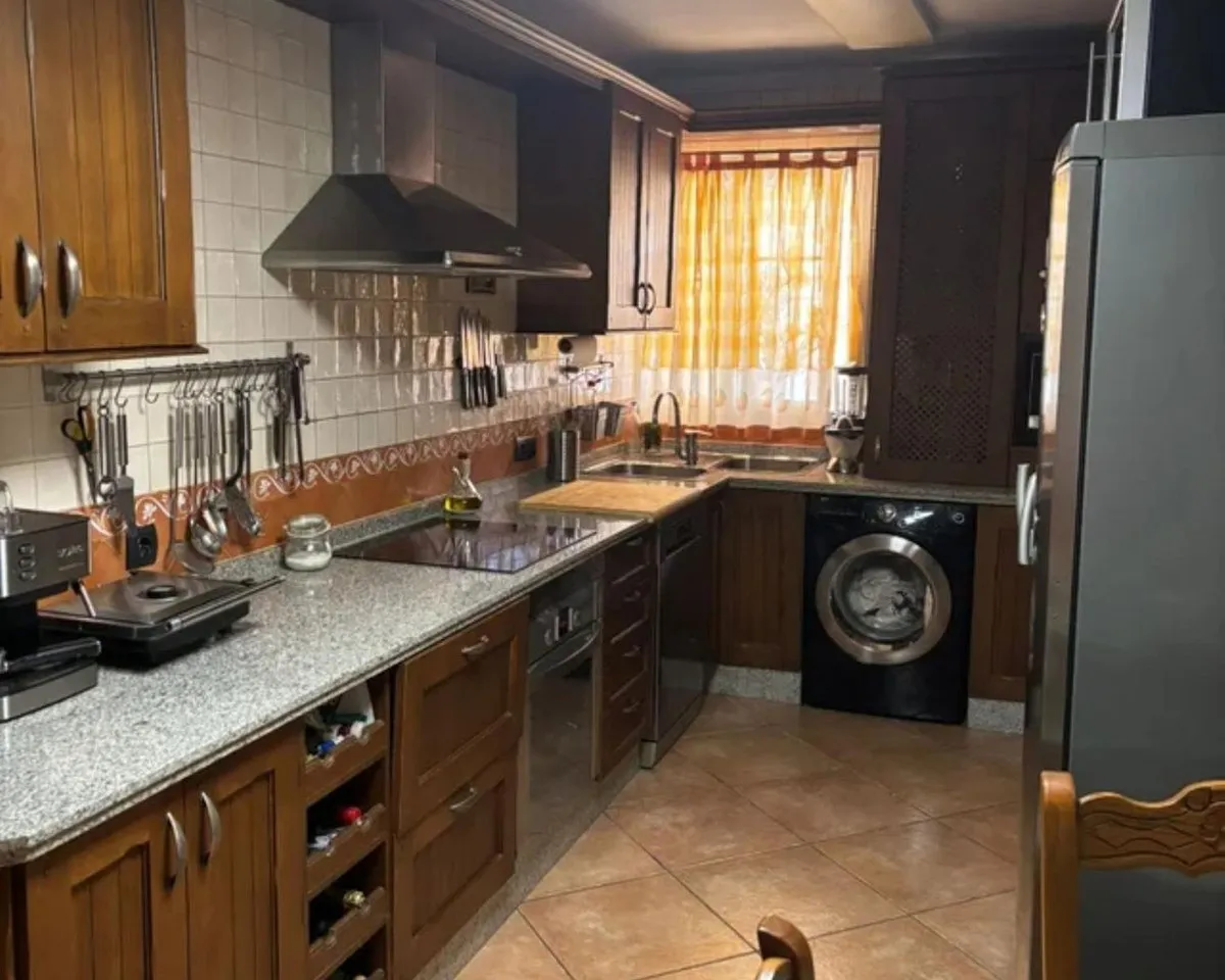 f6430c5a-9414-430f-8d0e-5ad33fcc11c2