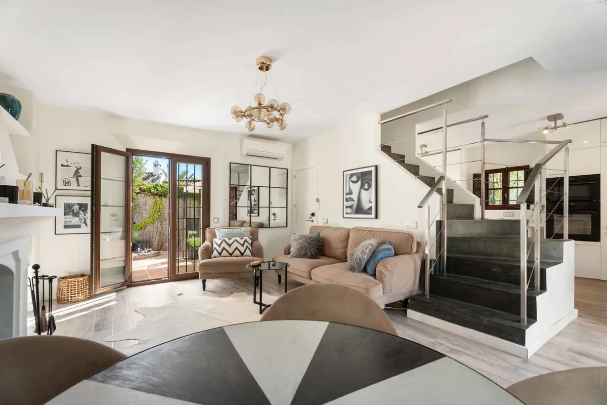 6fad0cc1-c067-4902-a9a2-78e51e524db8