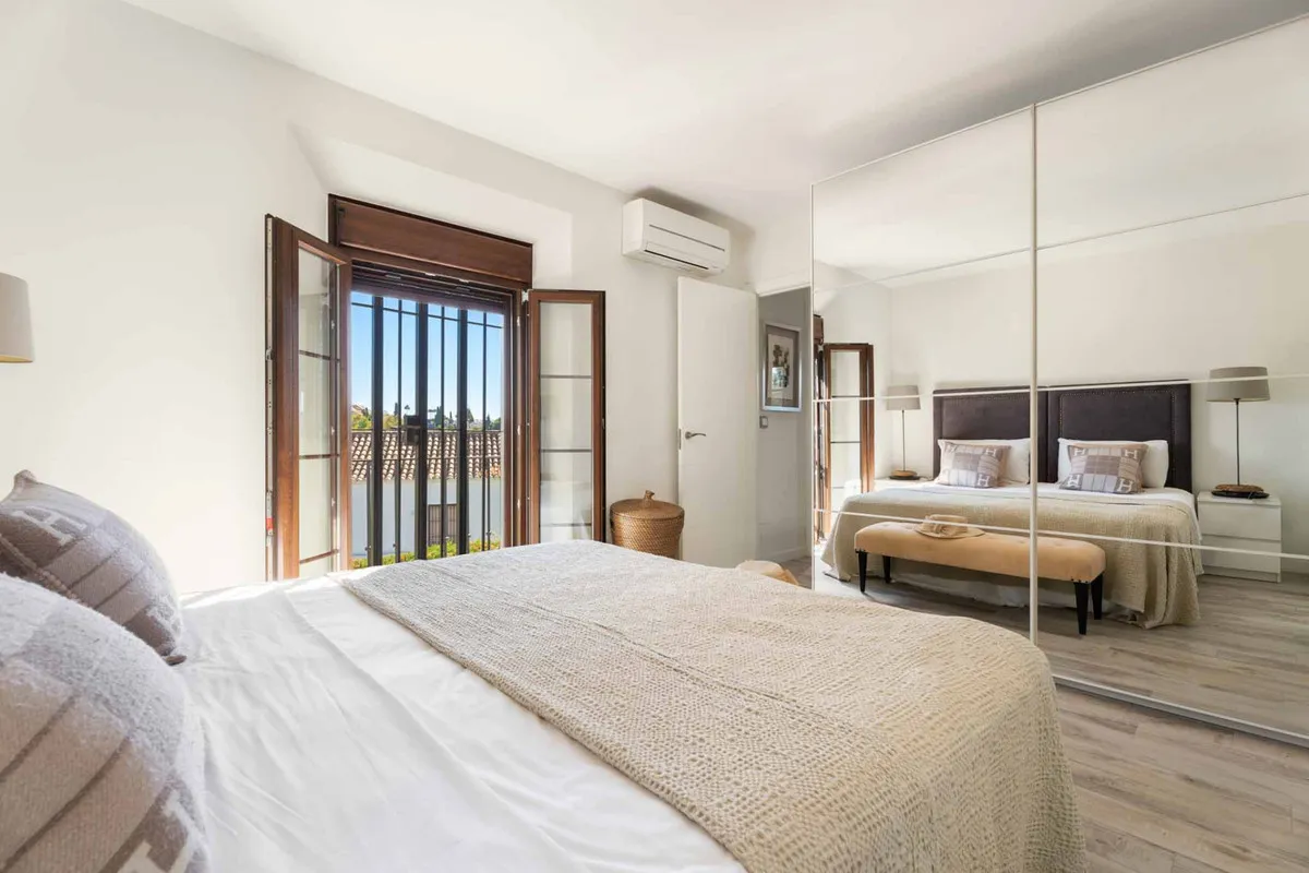 7a903f1f-c696-4524-b2a0-dae106755522