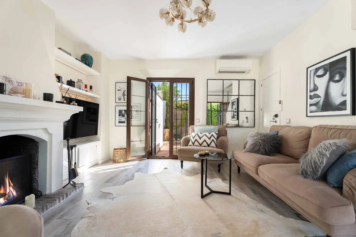 eecf46be-97a8-442c-8246-2d6d2e0fdc36