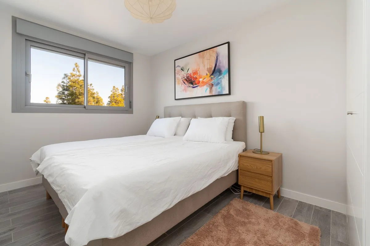 0f4d57bf-f8a5-4714-8ca0-af76d58b1380