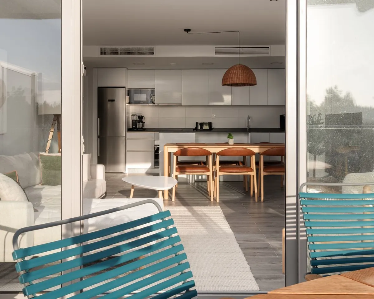 b8b6bedf-2771-46b3-9d46-65c825bbc97a