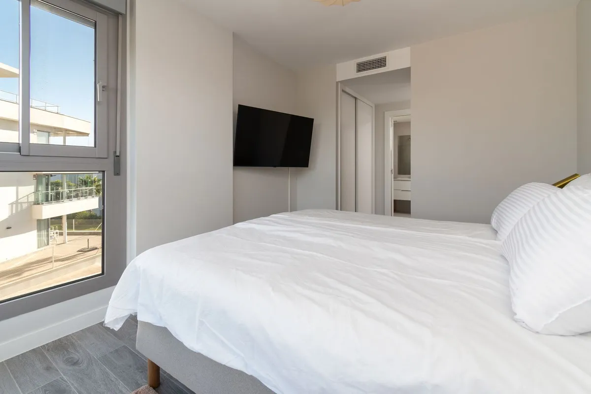 eb260639-955a-42ce-a082-07efae5f6d7c