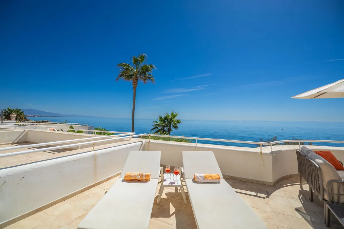 f07a6bd1-0c08-486b-9cff-6d229e684acc