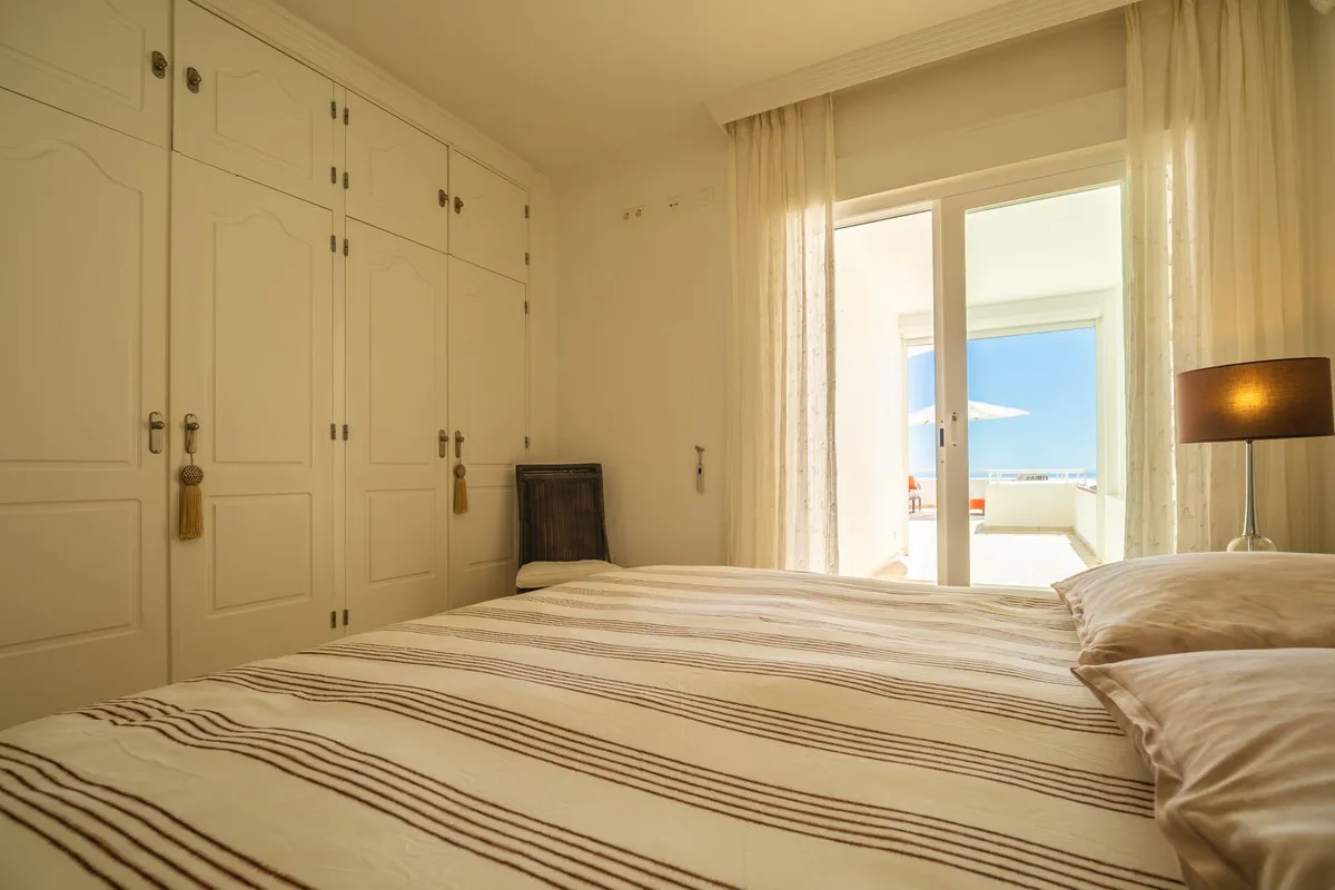 f36533b1-96d3-49f9-938e-65d56b73bdc4