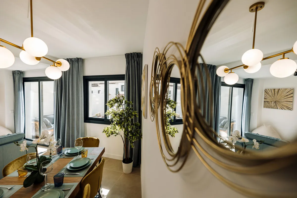 d63a45ff-8fb0-4058-bc8f-811c79cd616f