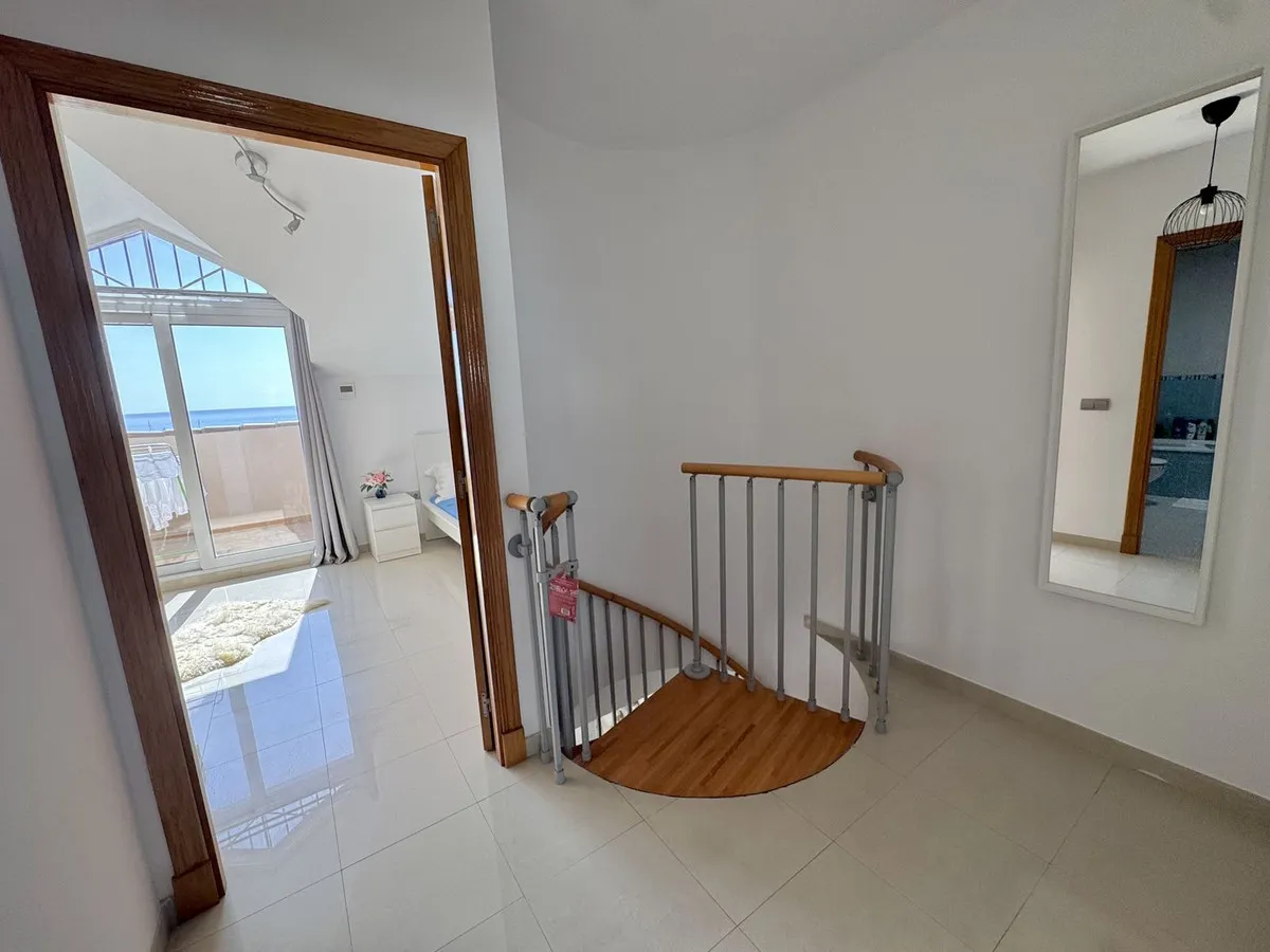 7c00002c-bb16-4893-a16b-6380f407ef79