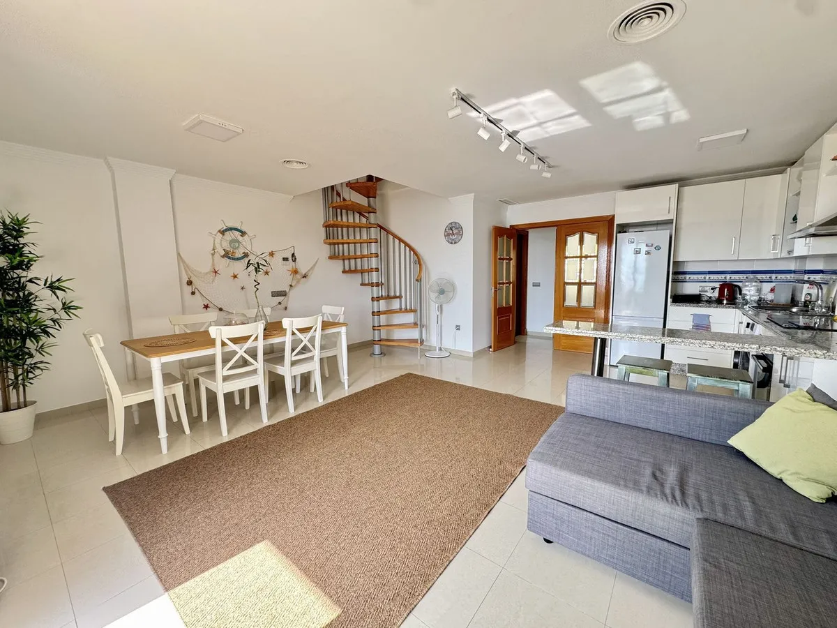 82d14cdd-8c8d-4ebe-8191-ac89c24877d7