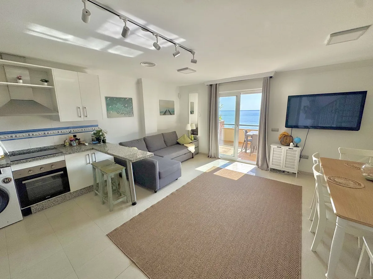 b238a43c-c5ff-4055-bf88-abb25e70951a