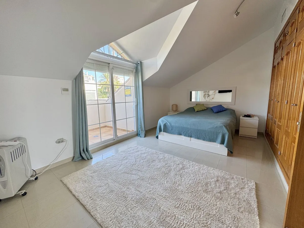 b4f3eb29-d3a5-4176-99f2-84f09306f2d6