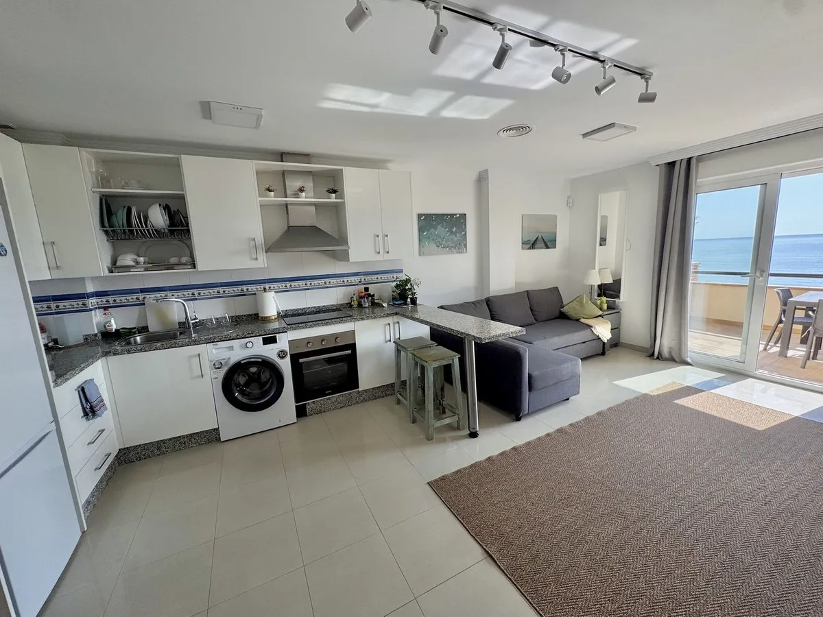 b51ede04-5b39-4b54-82a3-daac01631d47