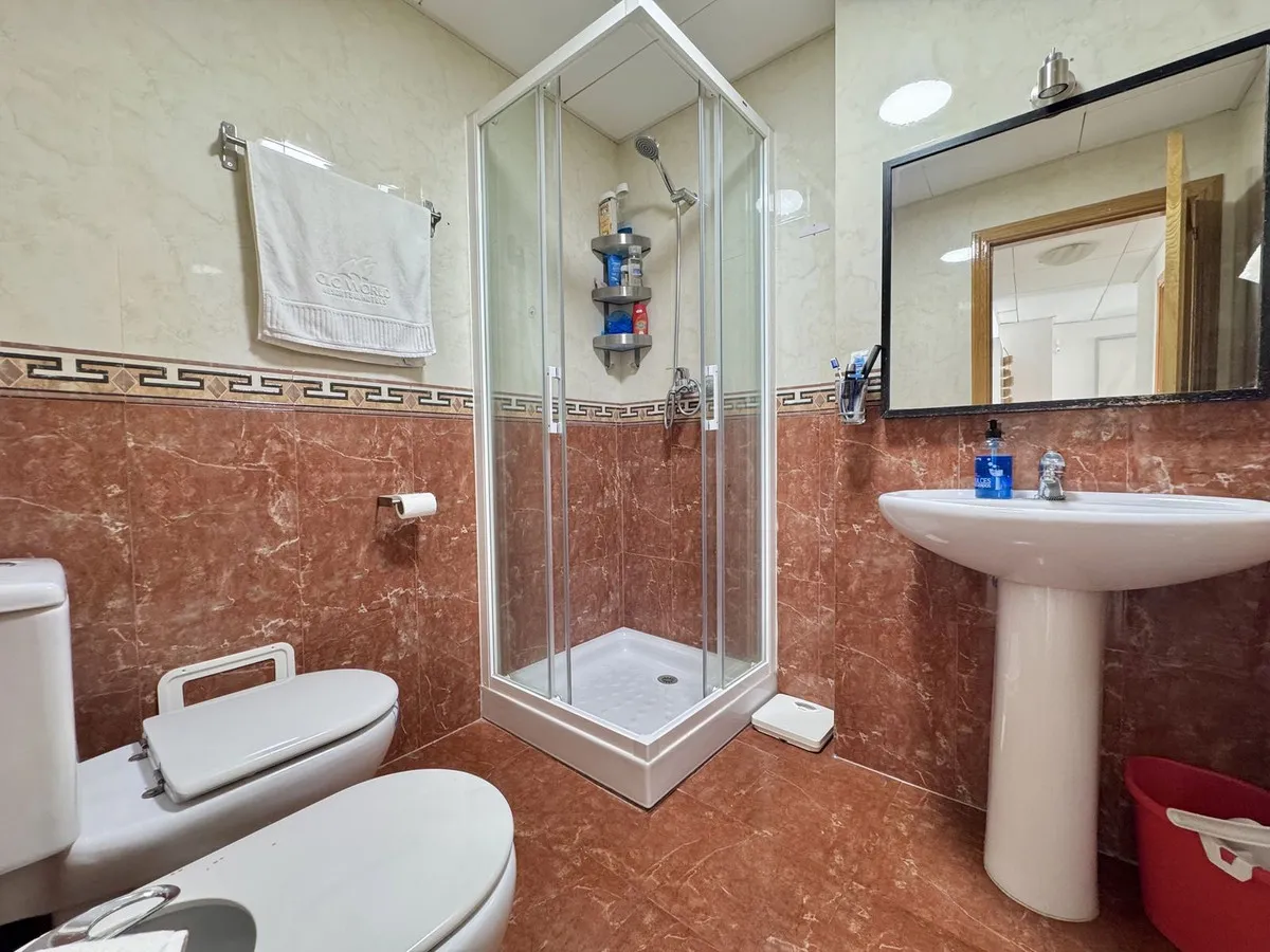 c4900615-ad07-416e-9e06-89e04e1e45b2