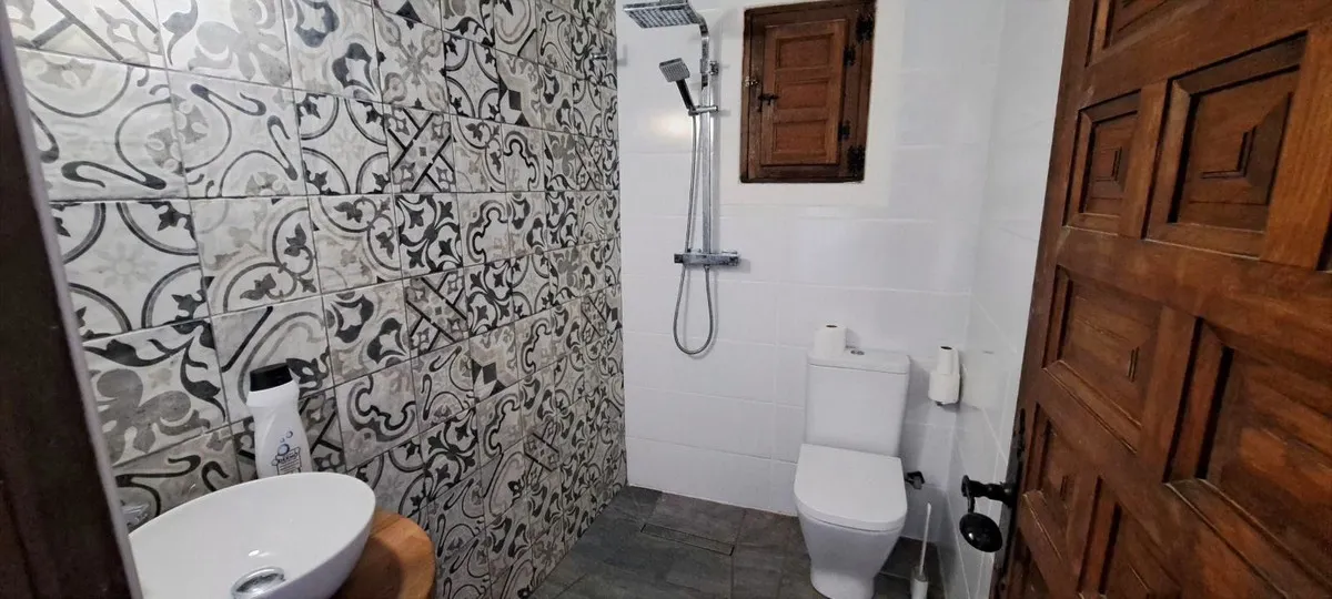 133083fe-fae3-44e3-93c6-c53e44617014