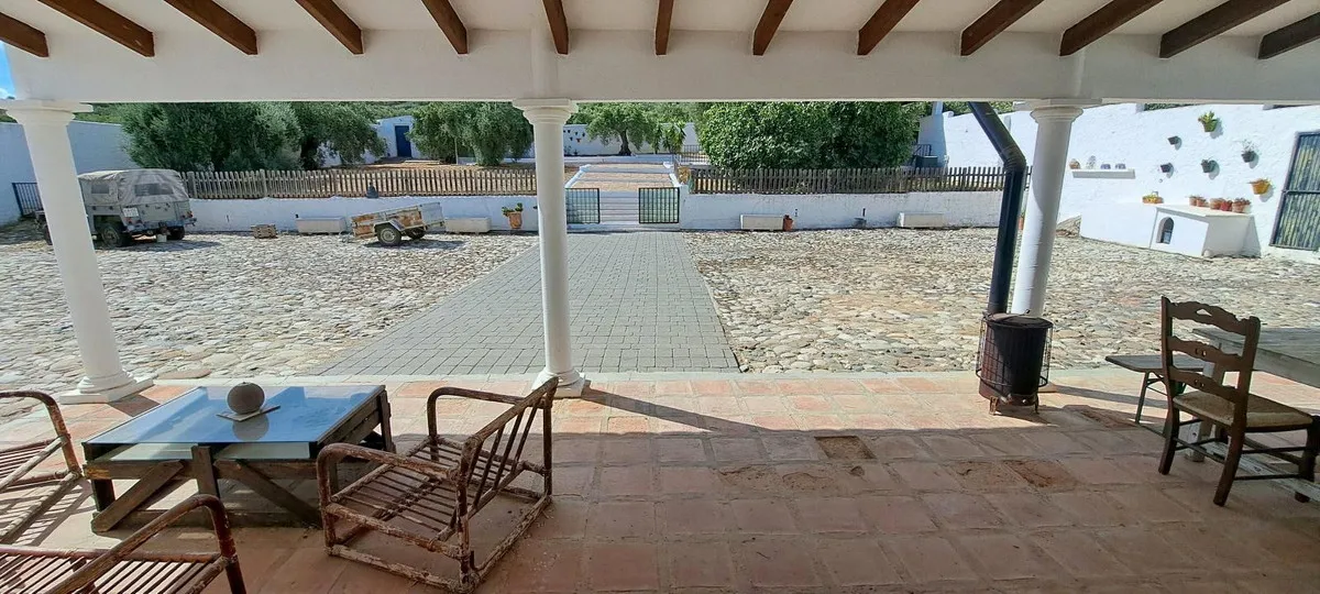 2c85740d-909e-4a78-a13f-d4c9c06acd02