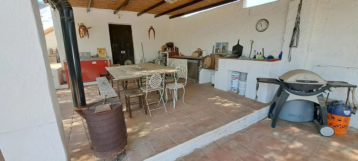 9cda5043-46a9-406d-bdb1-7509d1f3e79b