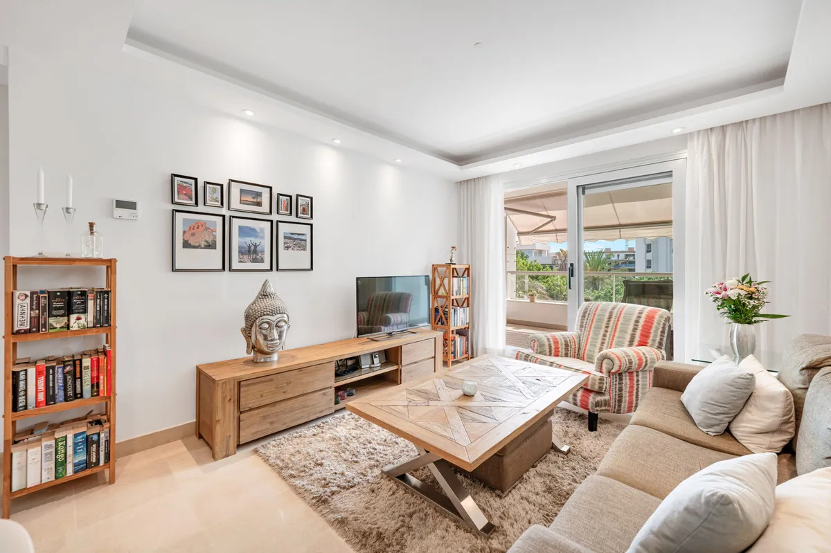 1ed7996d-4ed7-415f-af47-269bfbd0a989