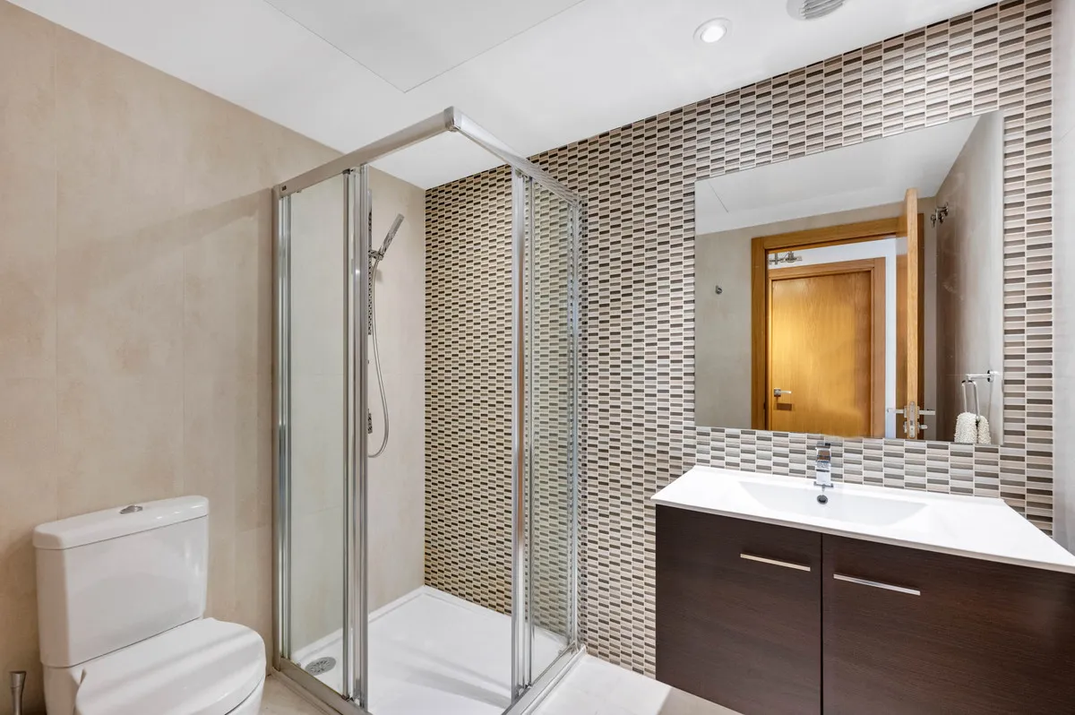 76b8643b-e84e-4723-ae62-962040cd0f9e