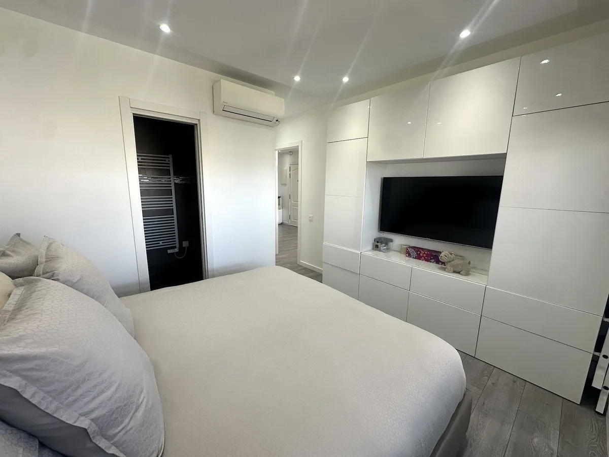 9eeb532c-1d68-4062-9fff-190d17a6c960