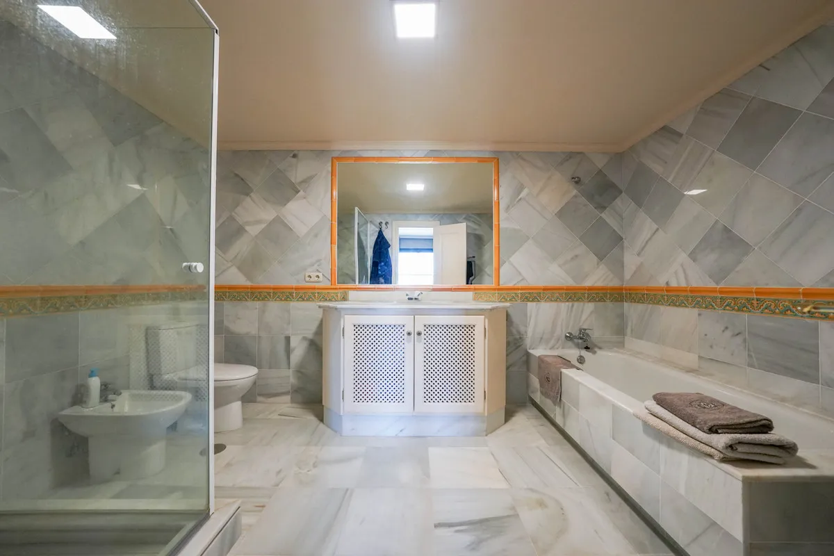 05897b78-fd2e-4b6f-a93d-1553dea3fd64